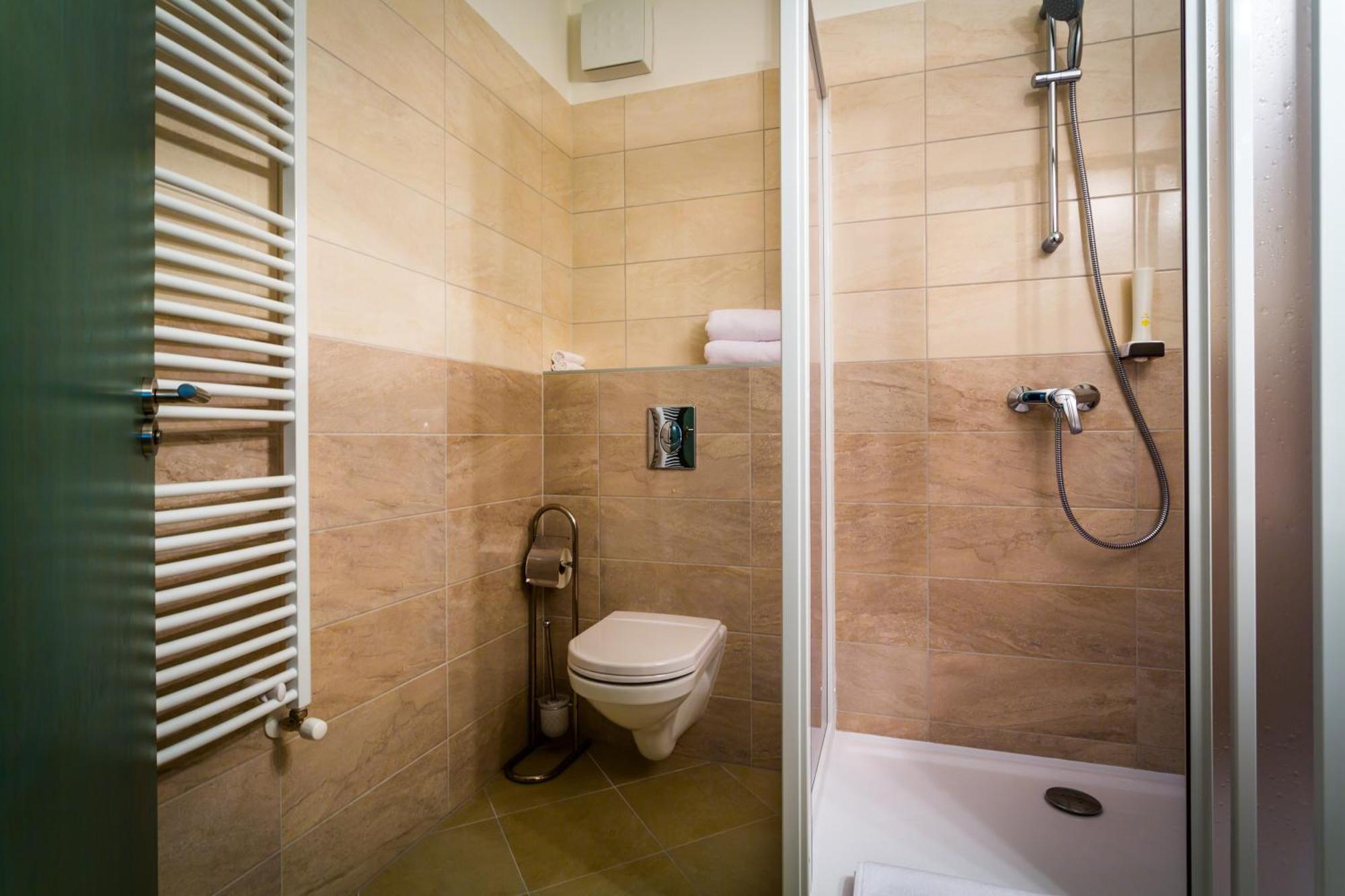 Triple Room,1360846061:JPEG