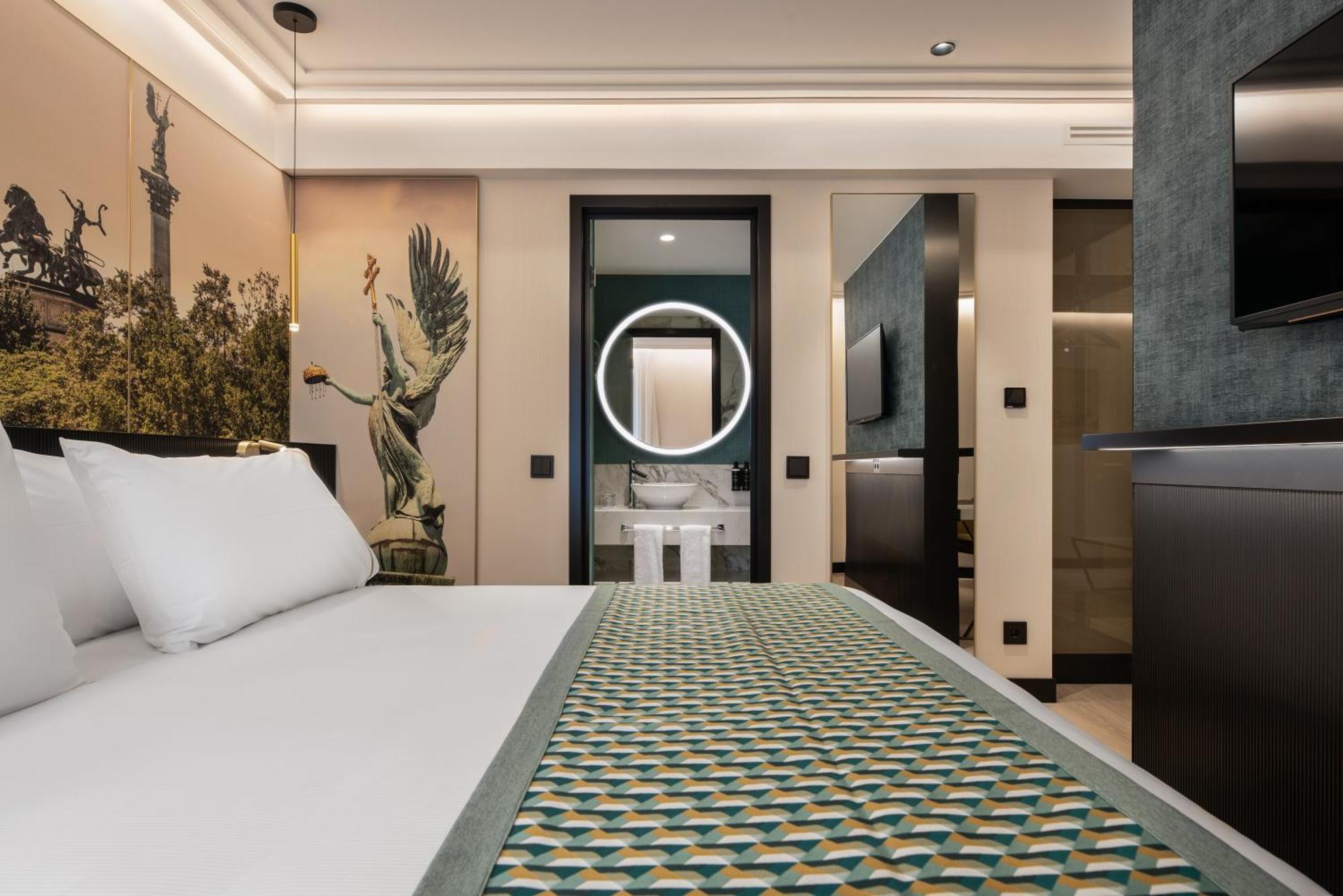Suite Ambassador,1285917499:JPEG