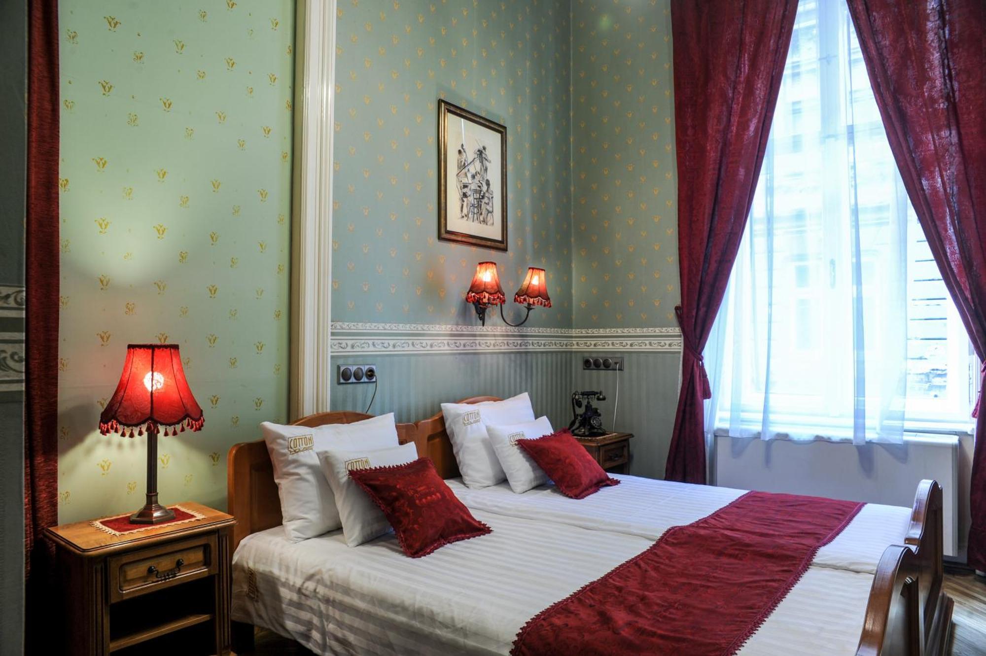 Standard Double or Twin Room,196125298:JPEG
