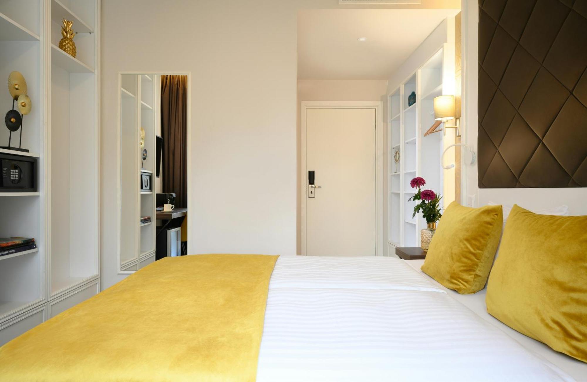 Cozy Room,1746815438:JPEG